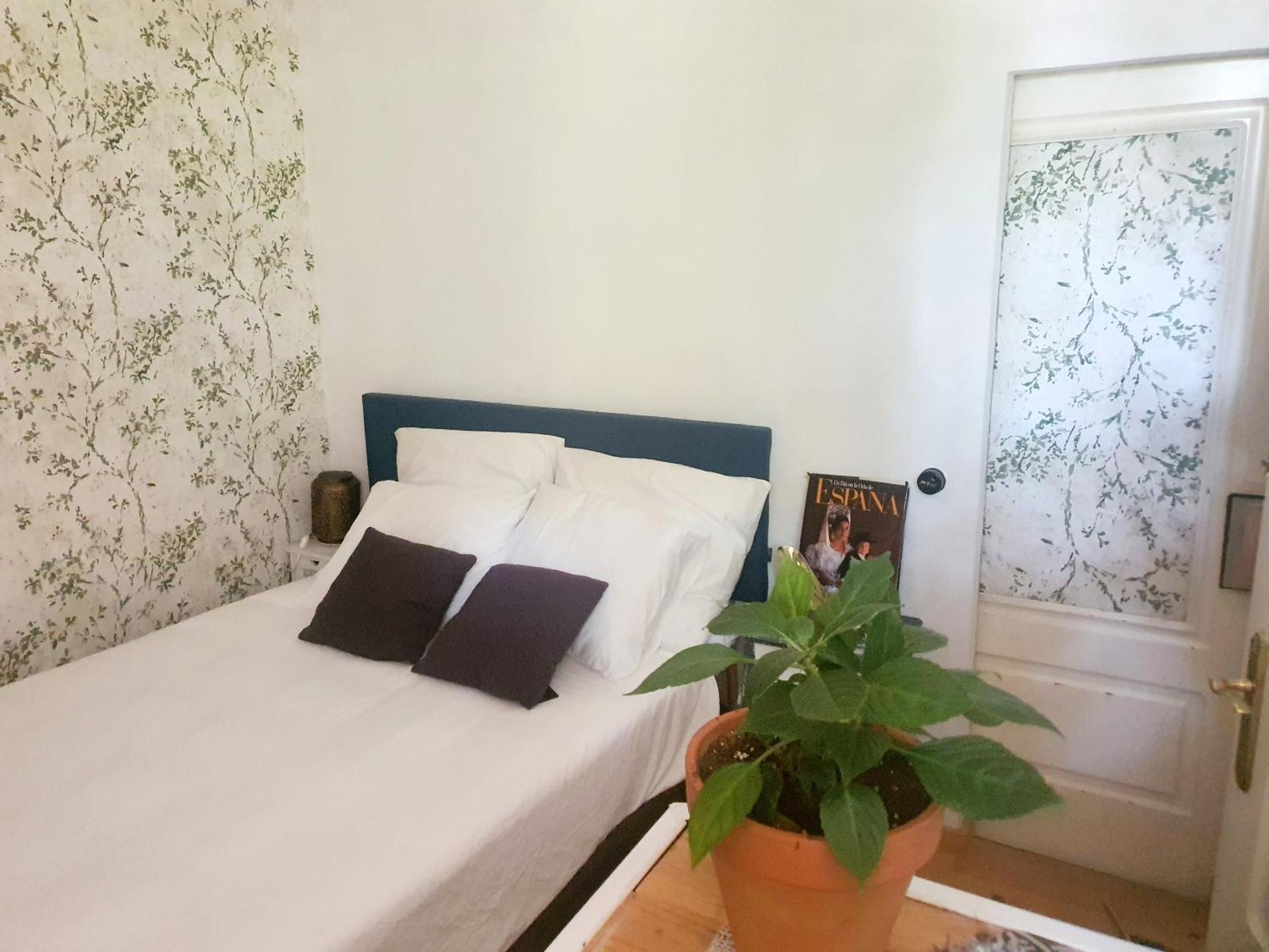 Libros Y Plantas A 5 Minutos Del Centro En Bus Apartment มาดริด ภายนอก รูปภาพ